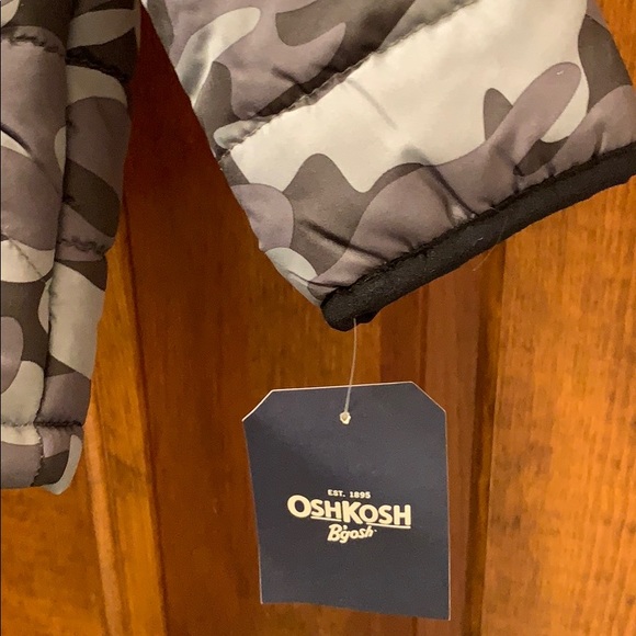 Camo toddler boy winter jacket with hood - Picture 5 of 6